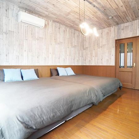 Tsurigane Building H-4 Apartment Осака Екстериор снимка