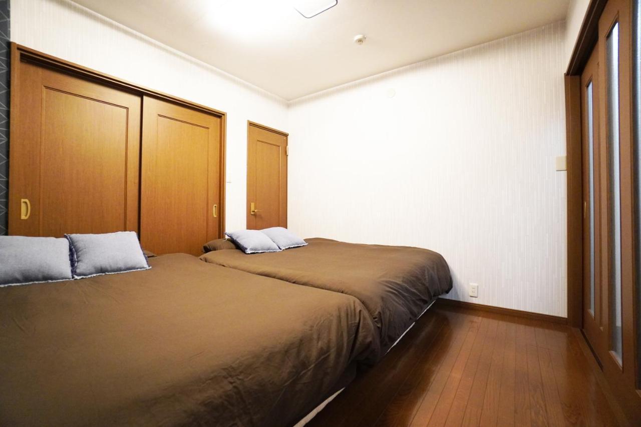 Tsurigane Building H-4 Apartment Осака Екстериор снимка